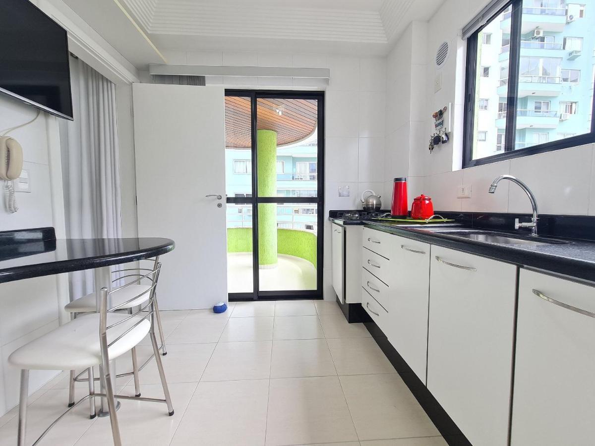 Apto 601 - 02 Quartos - Churrasqueira Sacada Apartamento Balneario Camboriu