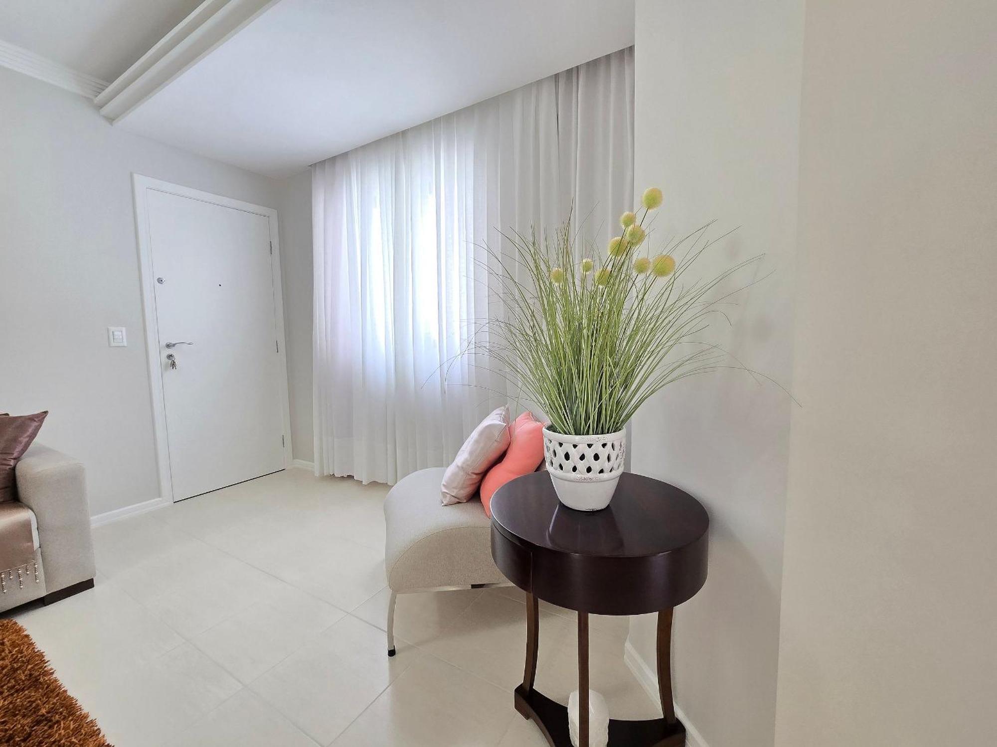 Apartamento Apto 601 - 02 Quartos - Churrasqueira Sacada *