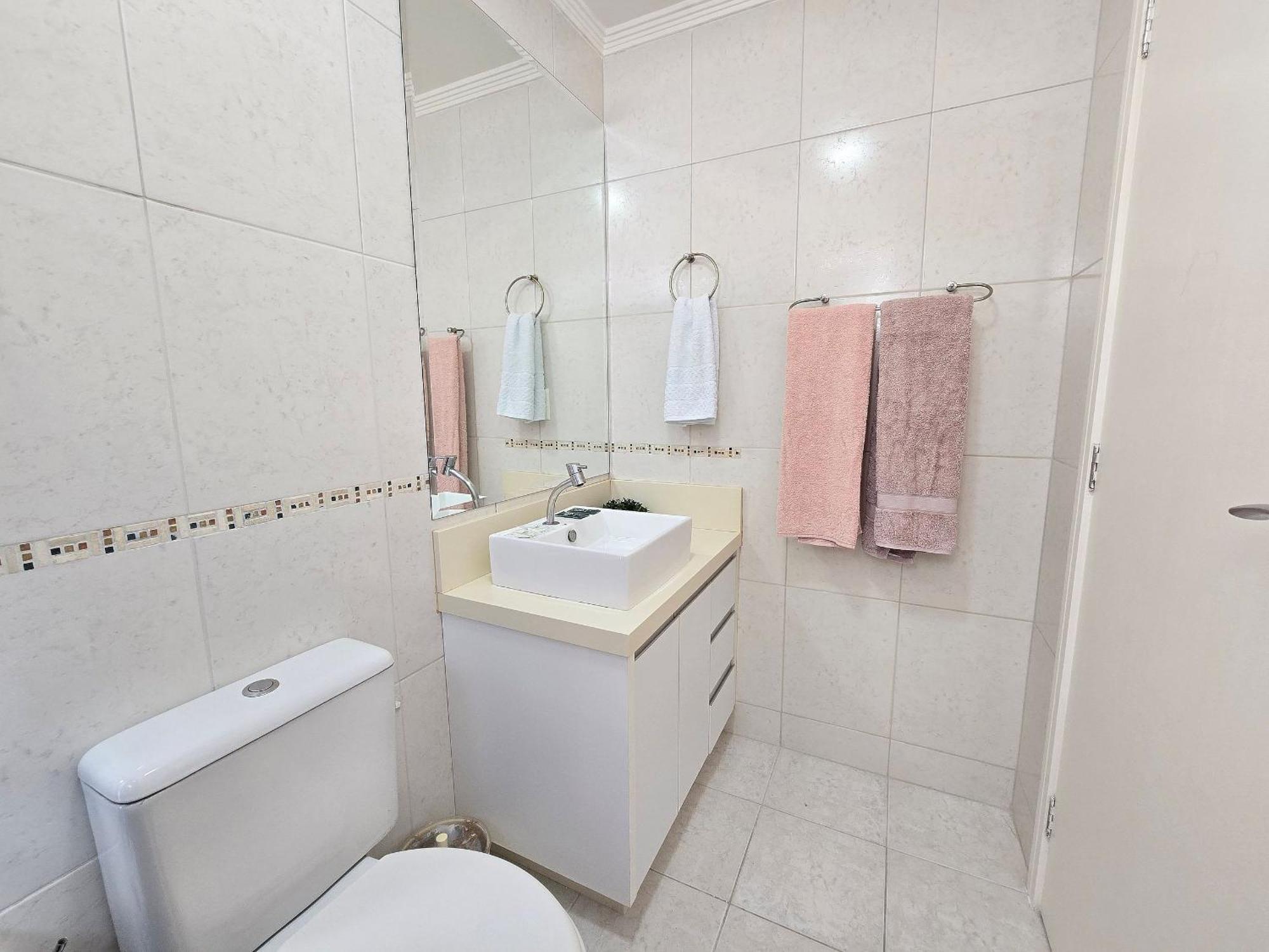 Apartamento Apto 601 - 02 Quartos - Churrasqueira Sacada